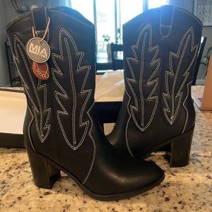 Mia Black Western Boots
